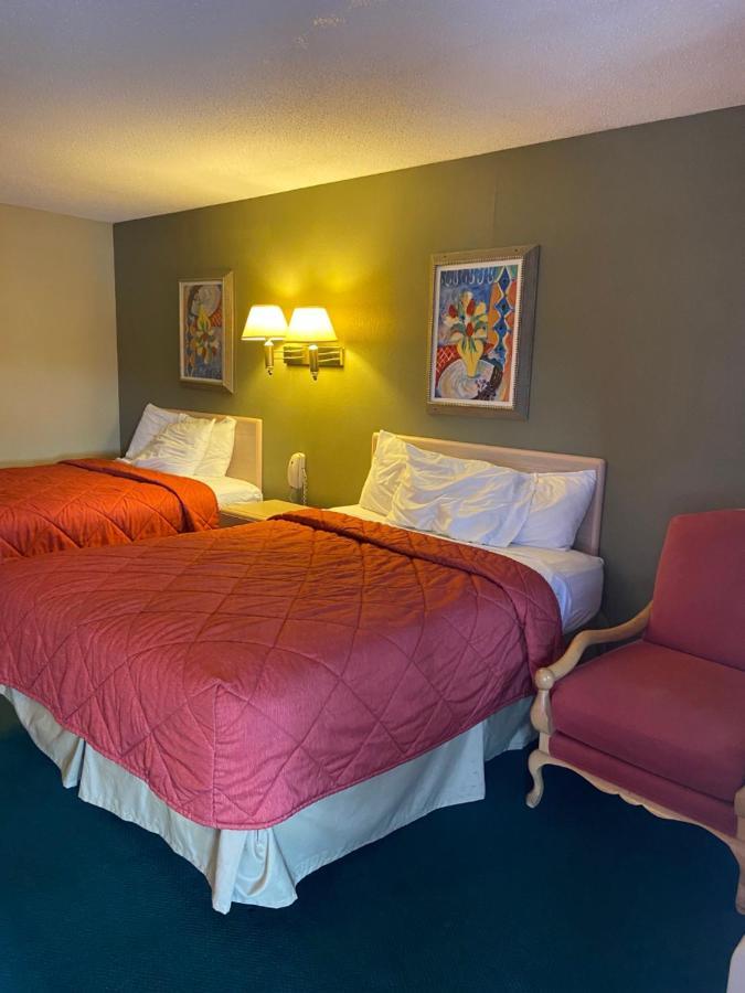 Americas Value Hotel