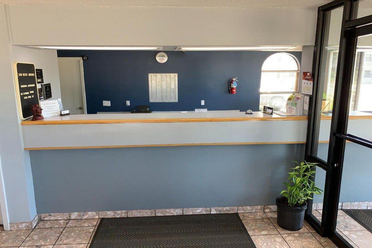 Americas Value Hotel 4*