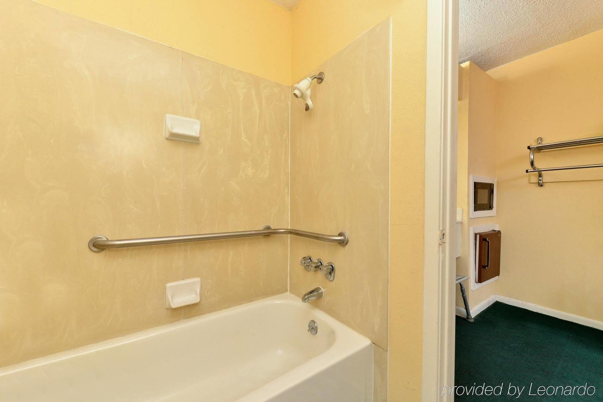 Americas Value 4* Meridian
