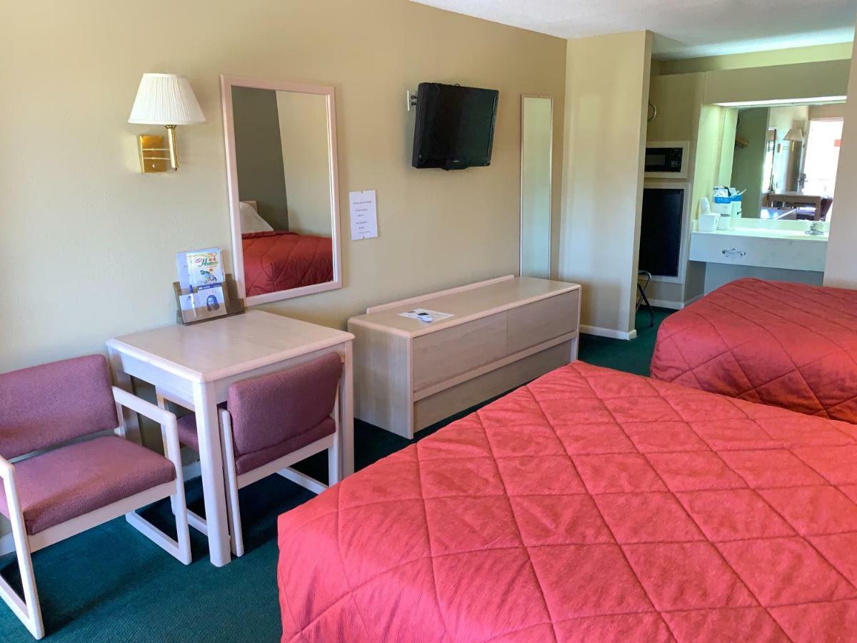 Americas Value Hotel